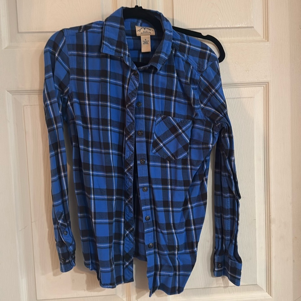 Blue mountain medium flannel black white and‎ blue